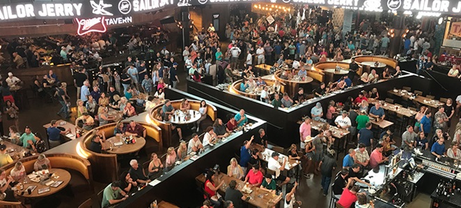 Texas Live! - Thousands Pack Arlington Restaurant To Watch Cowboys